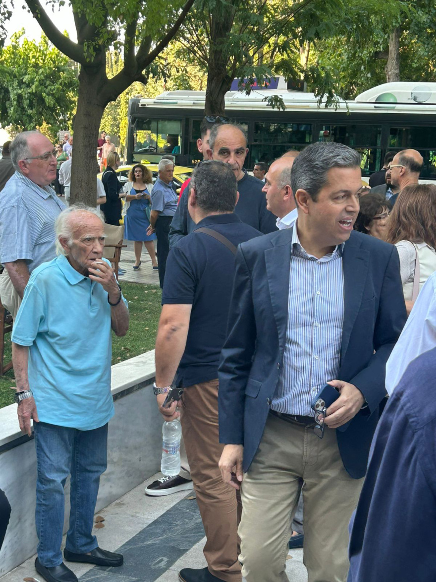 Επίθεση Σαμαρά στην κυβέρνηση για γάμο ομοφύλων, διεύρυνση ΝΔ, εθνικά θέματα και ΦΠΑ στο Πολεμικό Μουσείο