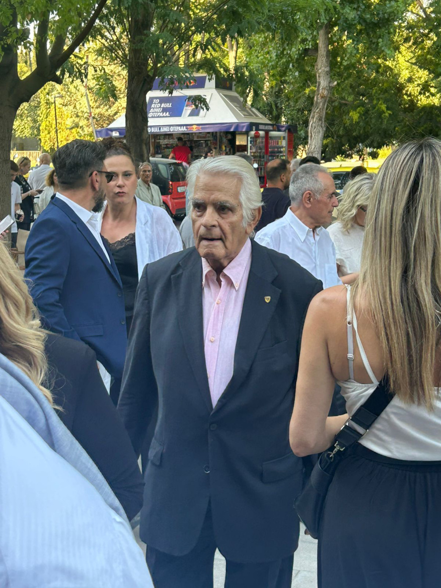 Επίθεση Σαμαρά στην κυβέρνηση για γάμο ομοφύλων, διεύρυνση ΝΔ, εθνικά θέματα και ΦΠΑ στο Πολεμικό Μουσείο