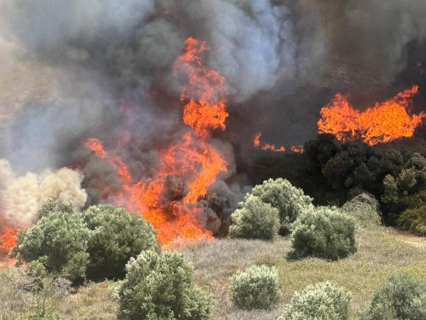 Φωτιά στην Κω: Μήνυμα από το 112 για εκκένωση της Καρδάμαινας - Δείτε φωτογραφίες