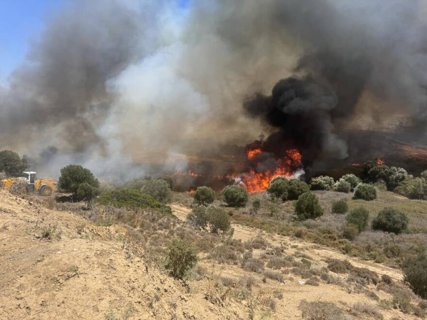 Φωτιά στην Κω: Μήνυμα από το 112 για εκκένωση της Καρδάμαινας - Δείτε φωτογραφίες