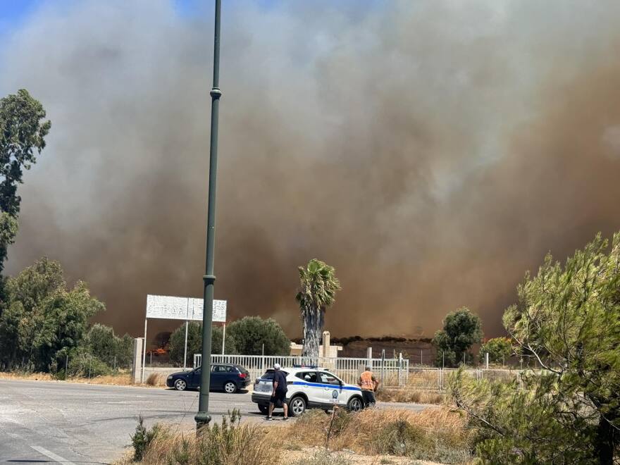 Φωτιά στην Κω: Μήνυμα από το 112 για εκκένωση της Καρδάμαινας - Δείτε φωτογραφίες