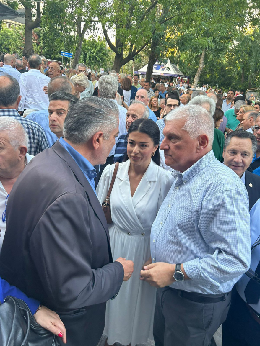 Επίθεση Σαμαρά στην κυβέρνηση για γάμο ομοφύλων, διεύρυνση ΝΔ, εθνικά θέματα και ΦΠΑ στο Πολεμικό Μουσείο