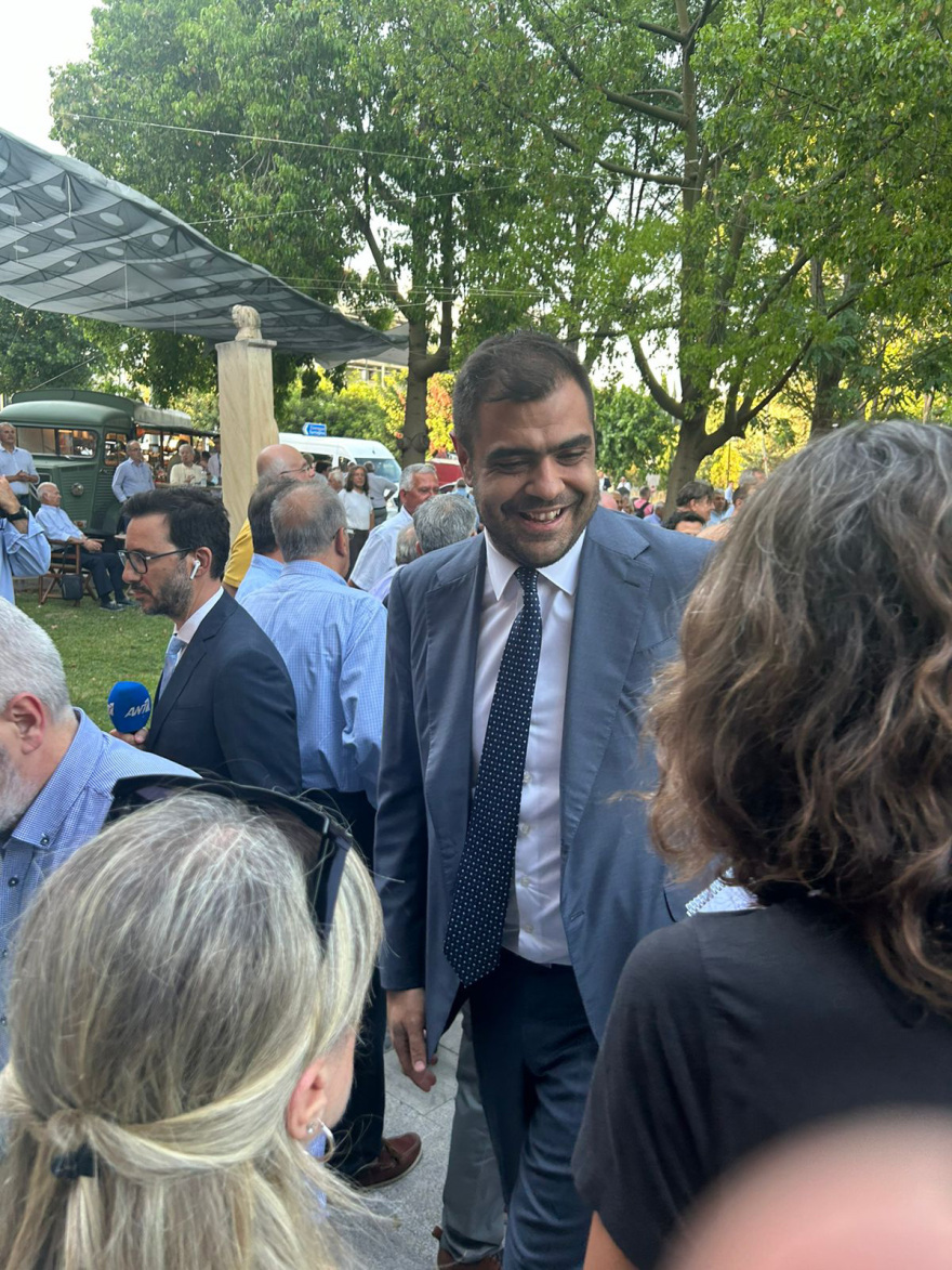 Επίθεση Σαμαρά στην κυβέρνηση για γάμο ομοφύλων, διεύρυνση ΝΔ, εθνικά θέματα και ΦΠΑ στο Πολεμικό Μουσείο