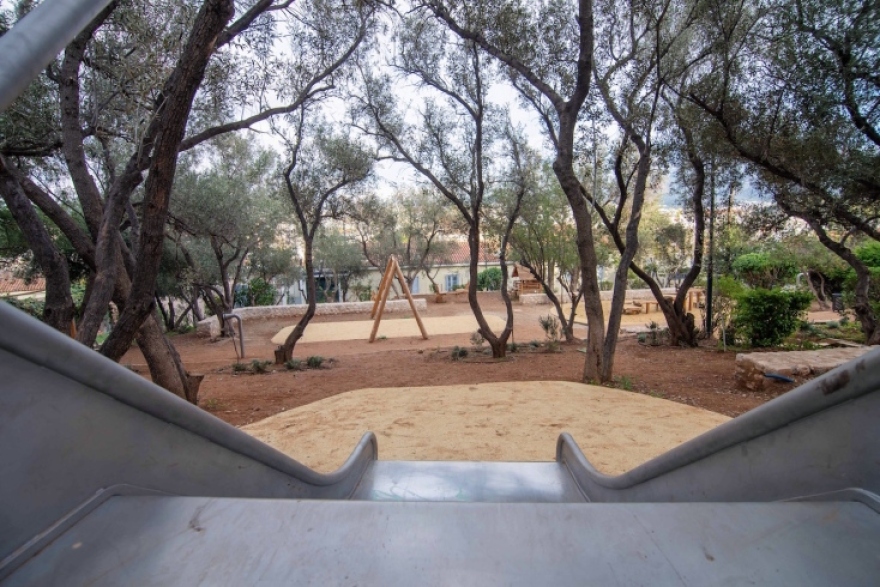 Παιδική χαρά με θέα την Ακρόπολη στο πάρκο Ραγκαβά, δείτε φωτογραφίες