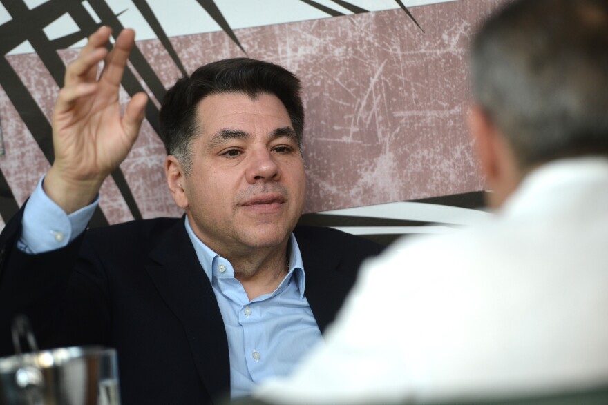 Τζορτζ Τσούνης στον Δανίκα: «Εμείς, οι ΗΠΑ, στεκόμαστε δίπλα στην Ελλάδα ό,τι κι αν συμβεί»