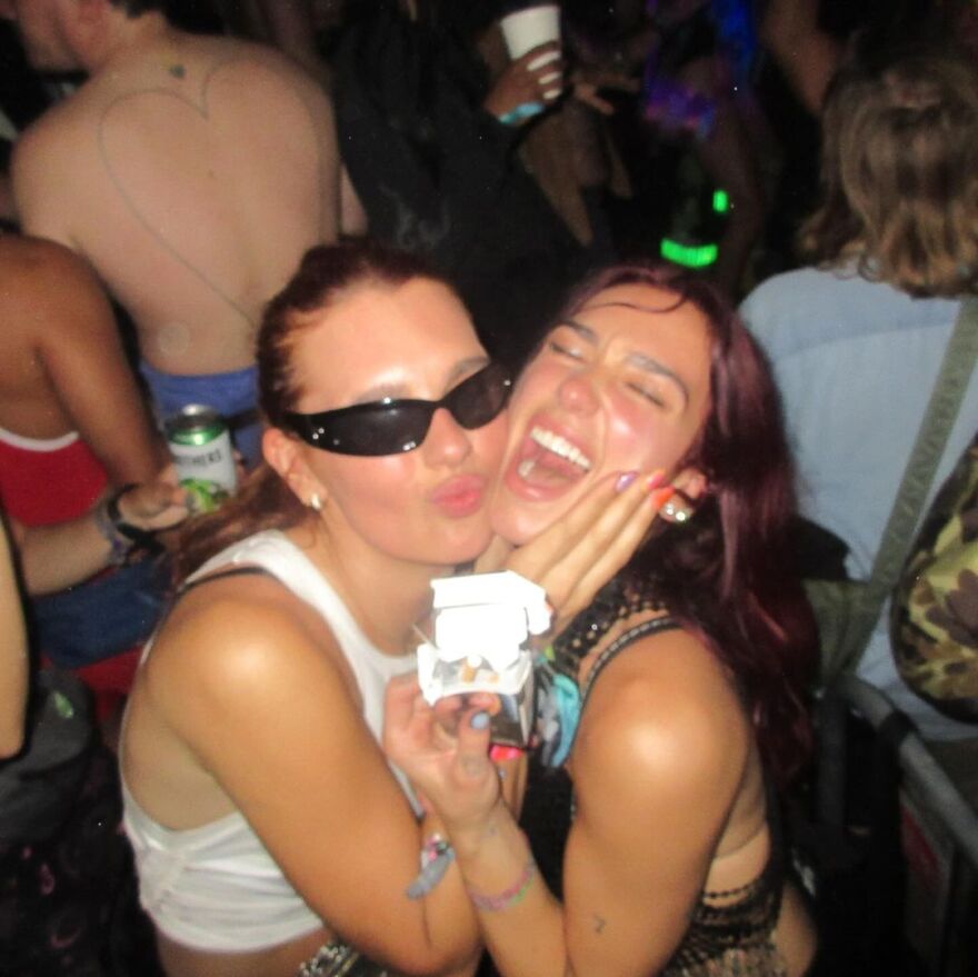 Ντούα Λίπα: Ανέβασε τις πρώτες φωτογραφίες στο Instagram με τον Κάλουμ Τέρνερ 