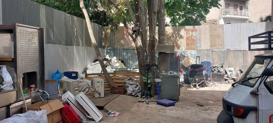 ΕΛΑΣ: Βρήκαν 6 παράνομους χώρους συλλογής σκραπ στην Αθήνα και έκαναν 20 συλλήψεις