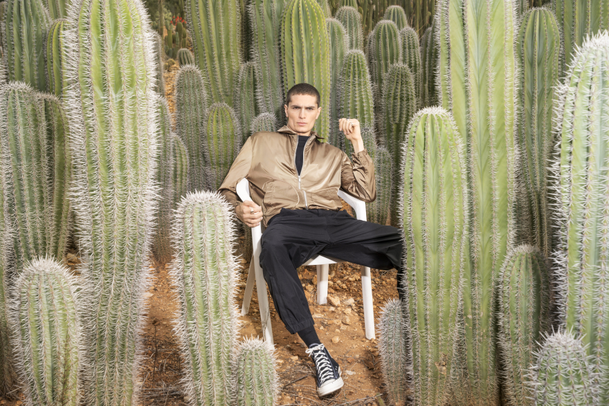 Ο Κωστής Μαραβέγιας στον Κήπο του Μεγάρου με το πιο cool ανερχόμενο brand