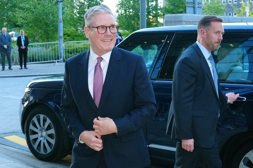 Εκλογές στη Βρετανία: Ποιος είναι ο Κιρ Στάρμερ που θα γίνει πρωθυπουργός - Η πορεία του μέχρι τη Ντάουνινγκ Στριτ