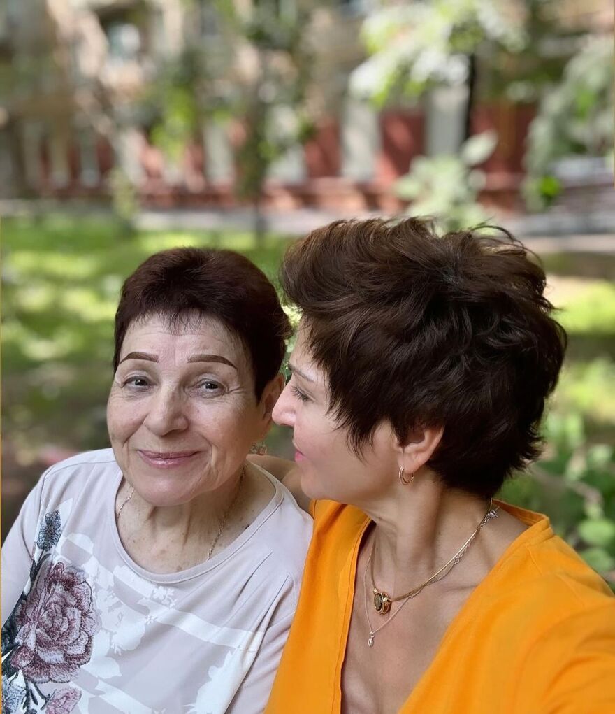 Ταμίλα Κουλίεβα: Τα σπάνια στιγμιότυπα με τη μητέρα της στο Instagram