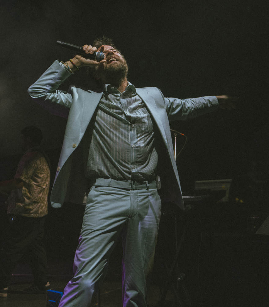 Ο Κωστής Μαραβέγιας στον Κήπο του Μεγάρου με το πιο cool ανερχόμενο brand