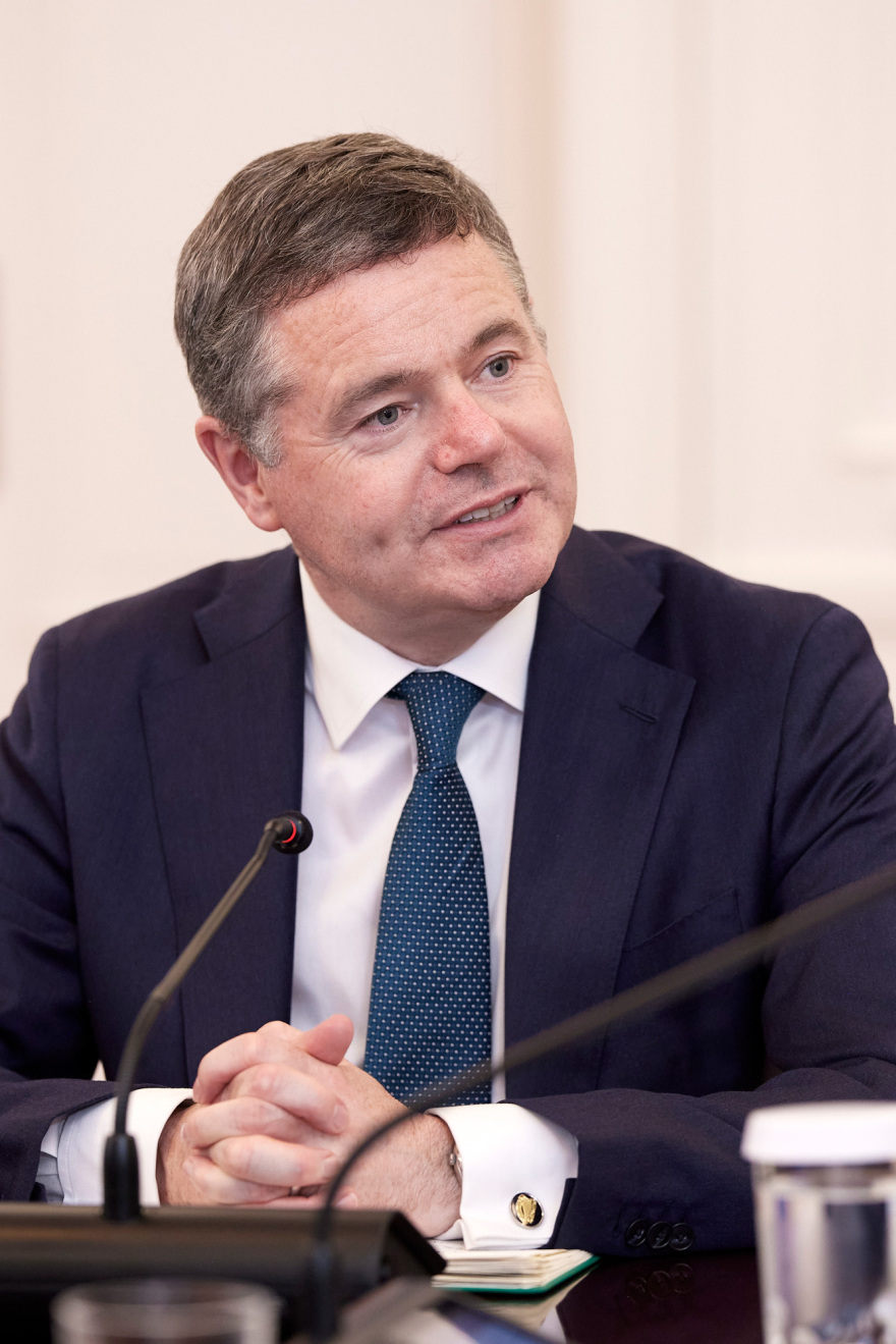 Συνάντηση Μητσοτάκη με τον πρόεδρο του Eurogroup: «Οι ελληνικές επιδόσεις από τις πιο θετικές ιστορίες στην Ευρωζώνη» 