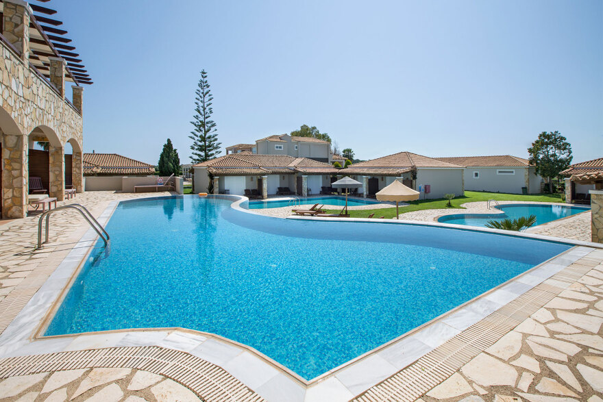 Olympia Golden Beach Resort & Spa: Βραβεύτηκε με το Haute Grandeur Global Excellence Award 2024 «Καλύτερο Βιώσιμο Ξενοδοχείο στην Ελλάδα»