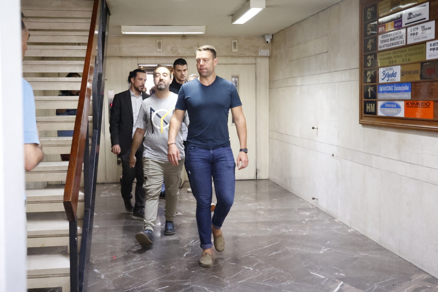 Κασσελάκης: Να αναλάβουν οι εργαζόμενοι τη διαχείριση της Αυγής ή να αναζητηθεί ιδιωτική εταιρεία