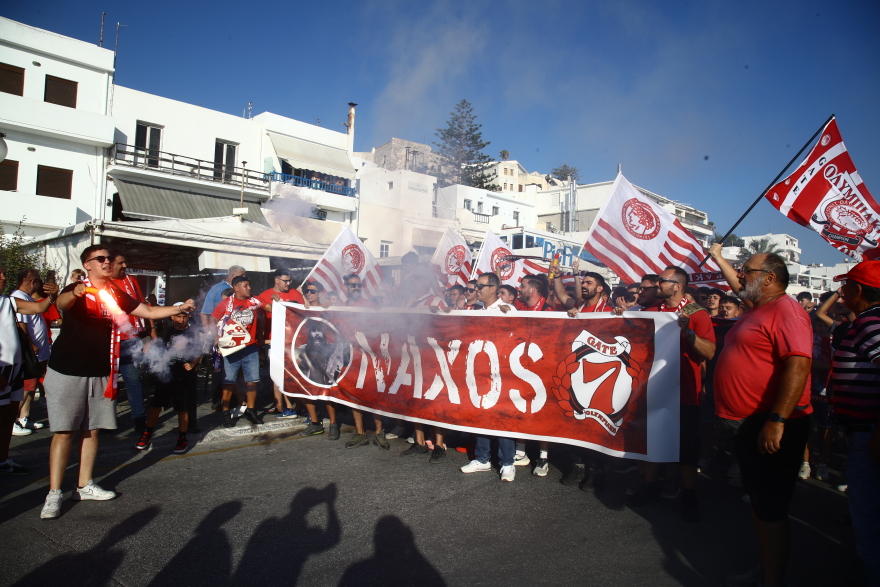 Ολυμπιακός: Στη Νάξο οι ευρωπαϊκές κούπες - Φωτογραφίες 