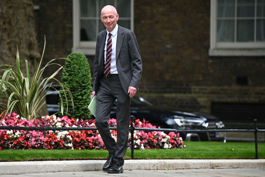 Βρετανία: Ο Κιρ Στάρμερ σχηματίζει την κυβέρνησή του - Υπουργός Οικονομικών η 45χρονη Ρέιτσελ Ριβς, υπουργός Εξωτερικών ο Λάμι