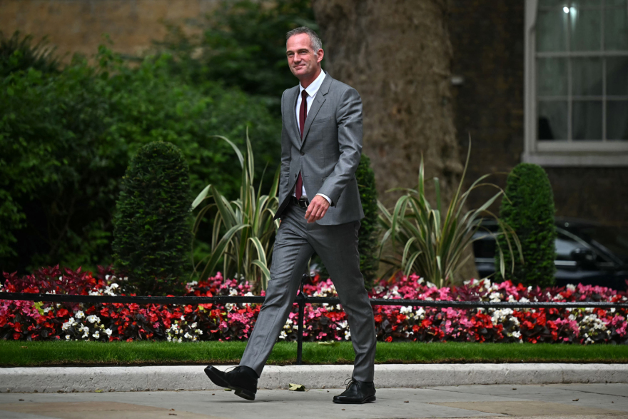 Βρετανία: Ο Κιρ Στάρμερ σχηματίζει την κυβέρνησή του - Υπουργός Οικονομικών η 45χρονη Ρέιτσελ Ριβς, υπουργός Εξωτερικών ο Λάμι