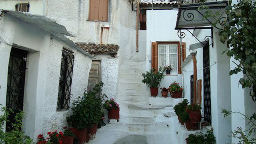 Αναφιώτικα. Οικισμός αυθαιρέτων στα πιο ιερά «οικόπεδα» της πόλης