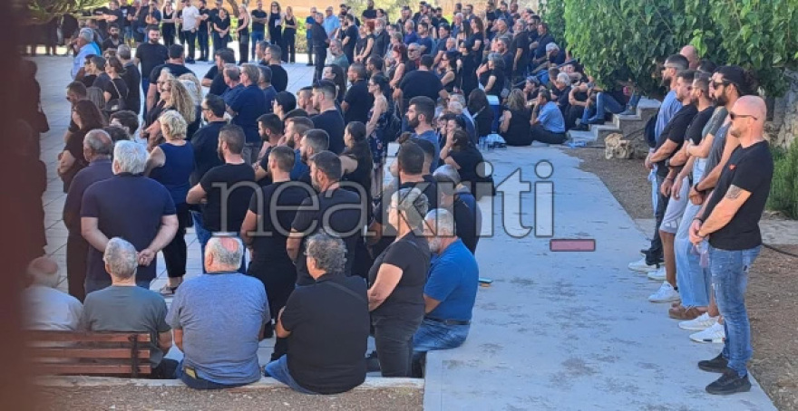 Λασίθι: Θρήνος στην κηδεία του 36χρονου Γιώργου που έπεσε νεκρός από μπαλωθιές