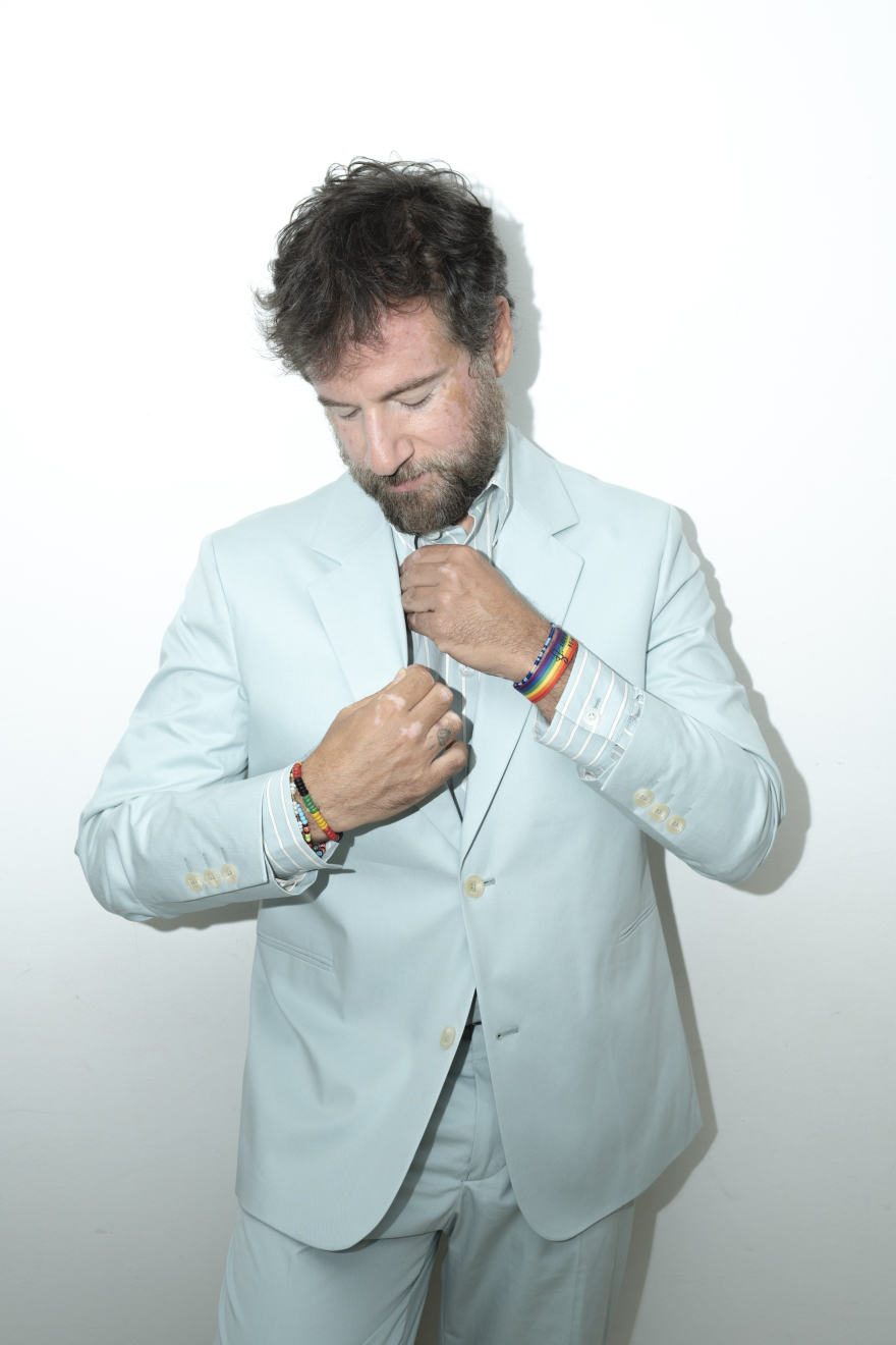 Ο Κωστής Μαραβέγιας στον Κήπο του Μεγάρου με το πιο cool ανερχόμενο brand