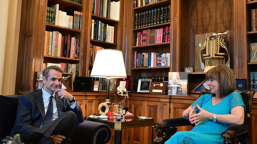 Μητσοτάκης σε Σακελλαροπούλου: Κρεσέντο λαϊκισμού το δημοψήφισμα πριν από 9 χρόνια 