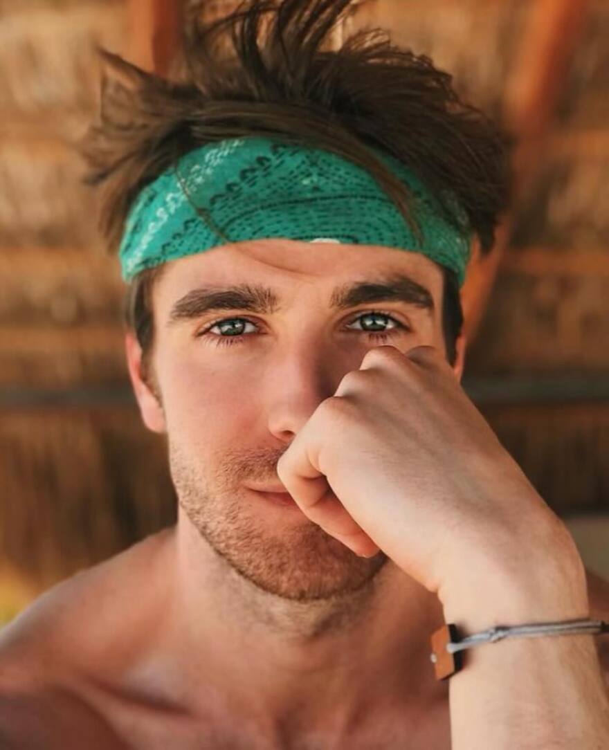 Μάικ Χέσλιν: Νεκρός στα 30 του ο ηθοποιός του Lioness - Η συγκινητική ανάρτηση του συζύγου του