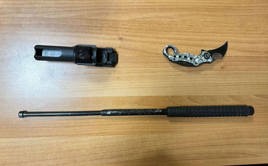 Γκάζι: Μεγάλη αστυνομική επιχείρηση τη νύχτα με έξι συλλήψεις - Χειροπέδες σε «μπράβο» που χτύπησε αυτοκίνητο με γκλοπ - Δείτε βίντεο