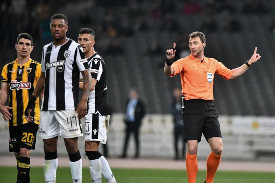 Euro 2024: Αντιδράσεις στην Αγγλία για τον ορισμό του Γερμανού διαιτητή Τσβάιερ στον ημιτελικό με Ολλανδία