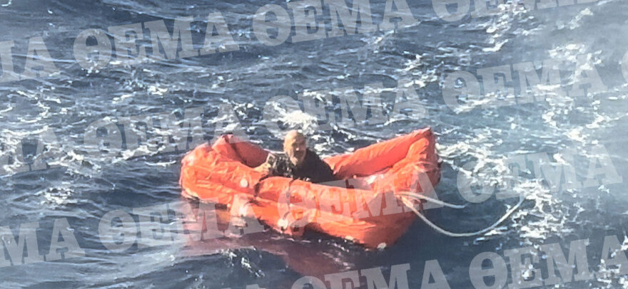 Δραματική επιχείρηση διάσωσης ναυαγού ανάμεσα σε Τήνο-Μύκονο, δείτε βίντεο και φωτογραφίες 