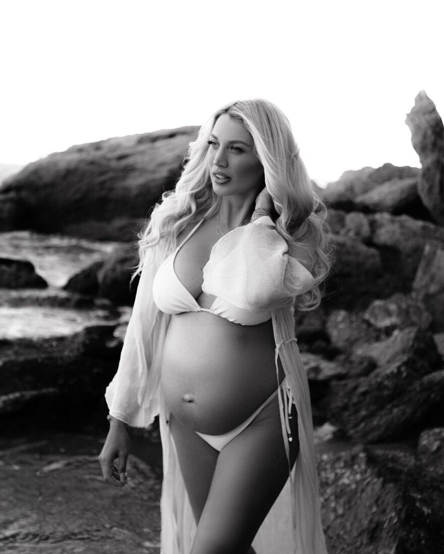 Κωνσταντίνα Σπυροπούλου: Οι αδημοσίευτες φωτογραφίες από τη δεύτερη εγκυμοσύνη της