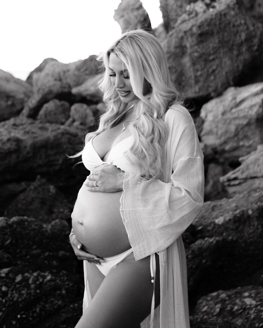 Κωνσταντίνα Σπυροπούλου: Οι αδημοσίευτες φωτογραφίες από τη δεύτερη εγκυμοσύνη της