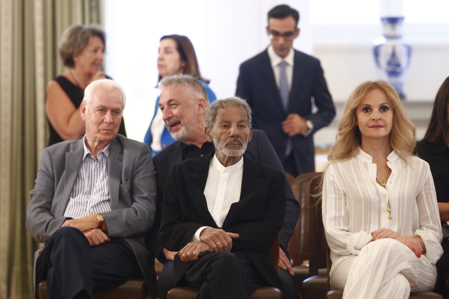 H Κατερίνα Σακελλαροπούλου απένειμε το παράσημο του Ανώτερου Ταξιάρχη του Τάγματος της Τιμής στον Σταύρο Ξαρχάκο