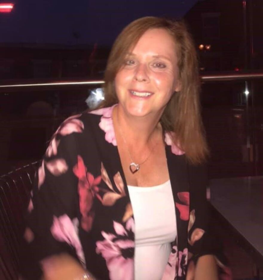 Βρετανία: Θρήνος για τις τρεις γυναίκες που δολοφονήθηκαν με βαλλίστρα - Ψάχνουν τι όπλισε το χέρι του δράστη