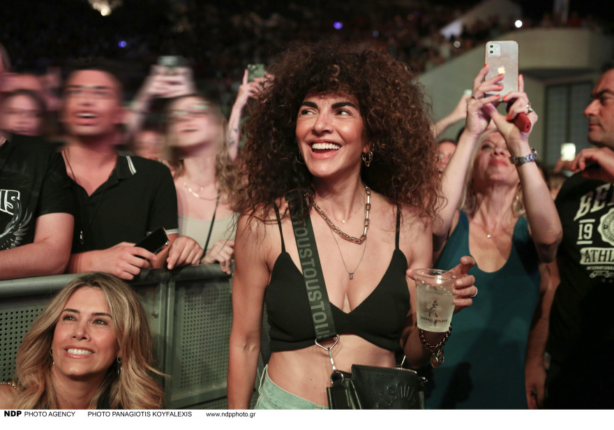 Μαρία Σολωμού: Βρέθηκε στη συναυλία της Δέσποινας Βανδή και απόλαυσε τον Mente Fuerte στη σκηνή