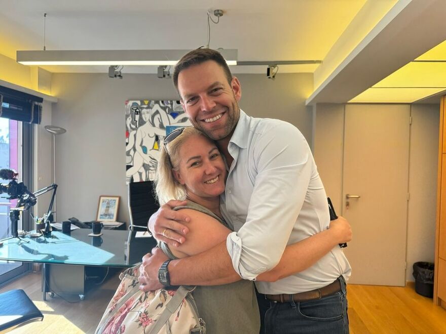 ΣΥΡΙΖΑ: Ο Κασσελάκης ευχαρίστησε τους πολίτες που βρέθηκαν στα γραφεία του - Δείτε φωτογραφίες