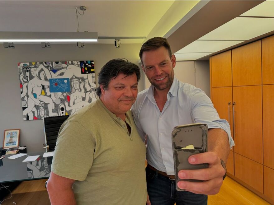 ΣΥΡΙΖΑ: Ο Κασσελάκης ευχαρίστησε τους πολίτες που βρέθηκαν στα γραφεία του - Δείτε φωτογραφίες