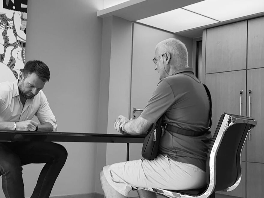 ΣΥΡΙΖΑ: Ο Κασσελάκης ευχαρίστησε τους πολίτες που βρέθηκαν στα γραφεία του - Δείτε φωτογραφίες