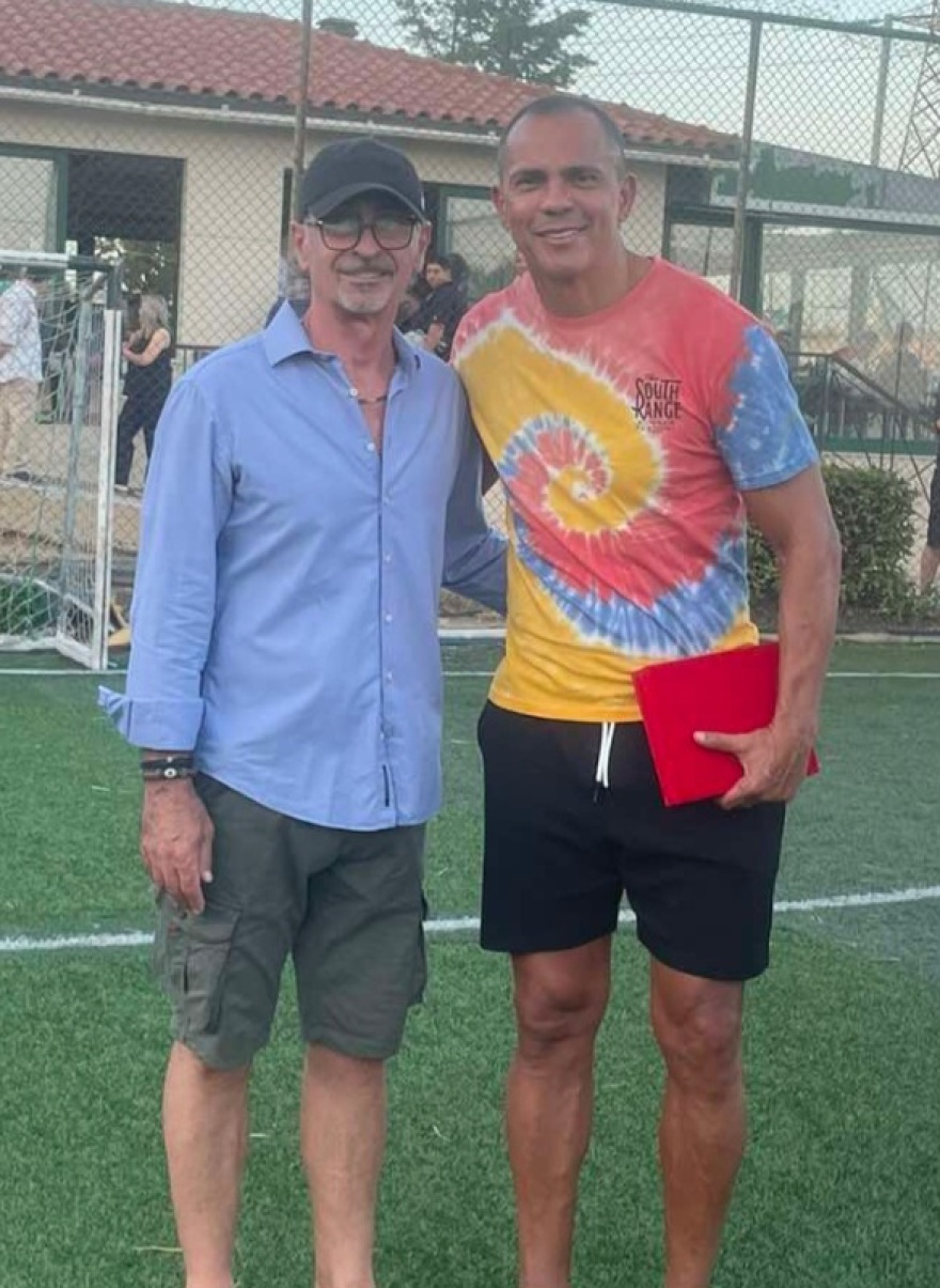 Ολυμπιακός: Ο Καραταΐδης τίμησε τον Τζιοβάνι για την προσφορά του στο ποδόσφαιρο 