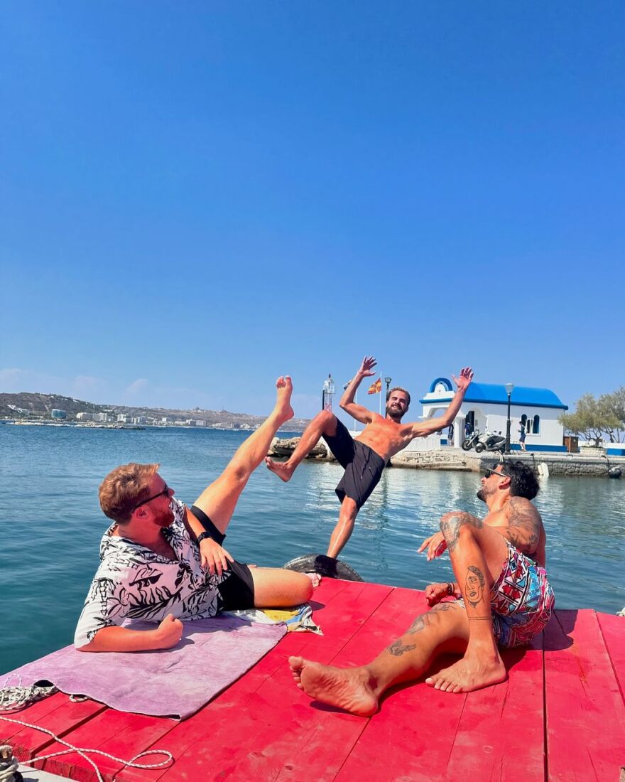 Survivor: Παίκτες του ριάλιτι κάνουν διακοπές στη Ρόδο - Η ανάρτηση του Τζέιμς Καφετζή