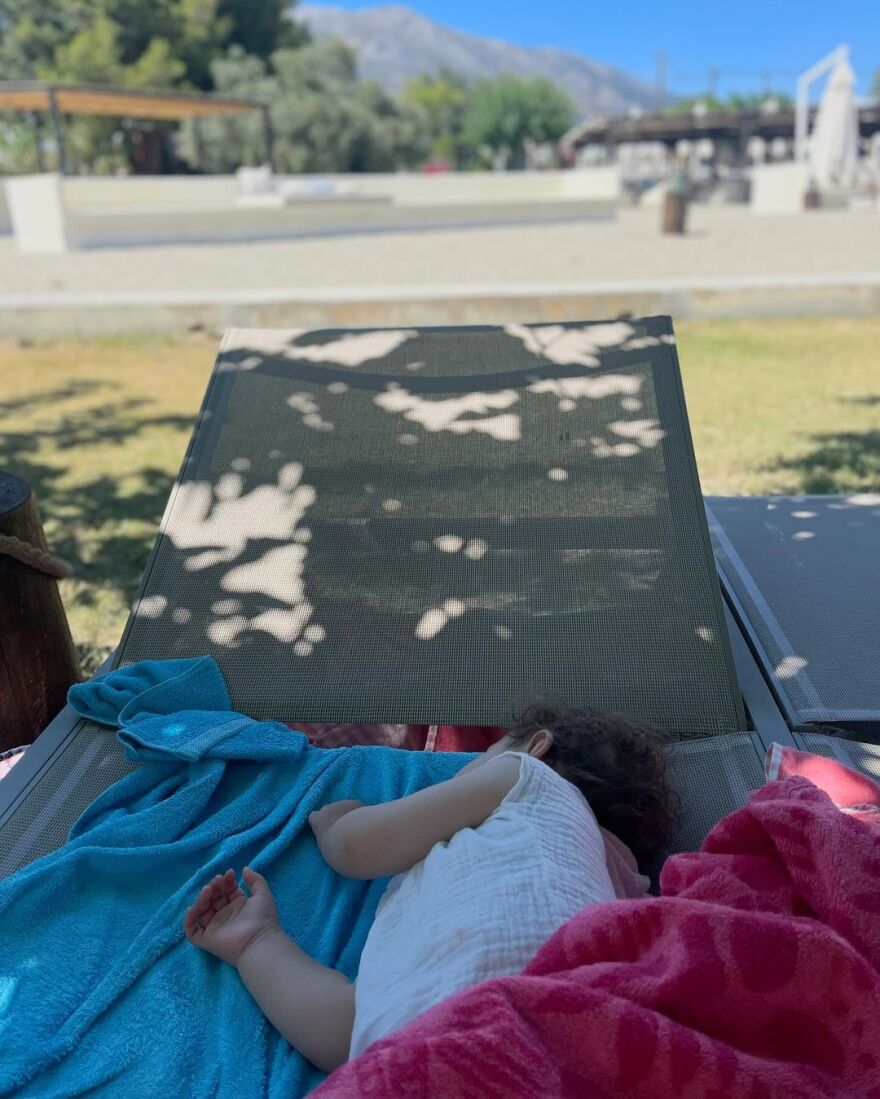 Ιωάννα Μαλέσκου: Συνεχίζει τις διακοπές της στην Ερέτρια