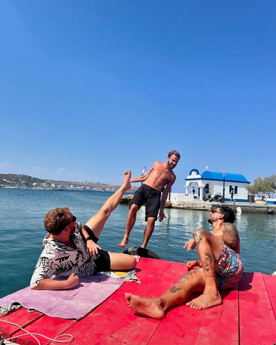 Survivor: Παίκτες του ριάλιτι κάνουν διακοπές στη Ρόδο - Η ανάρτηση του Τζέιμς Καφετζή