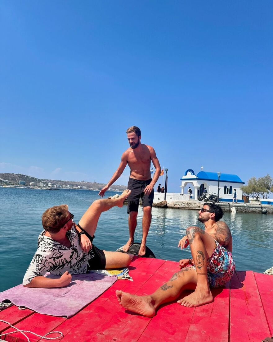 Survivor: Παίκτες του ριάλιτι κάνουν διακοπές στη Ρόδο - Η ανάρτηση του Τζέιμς Καφετζή