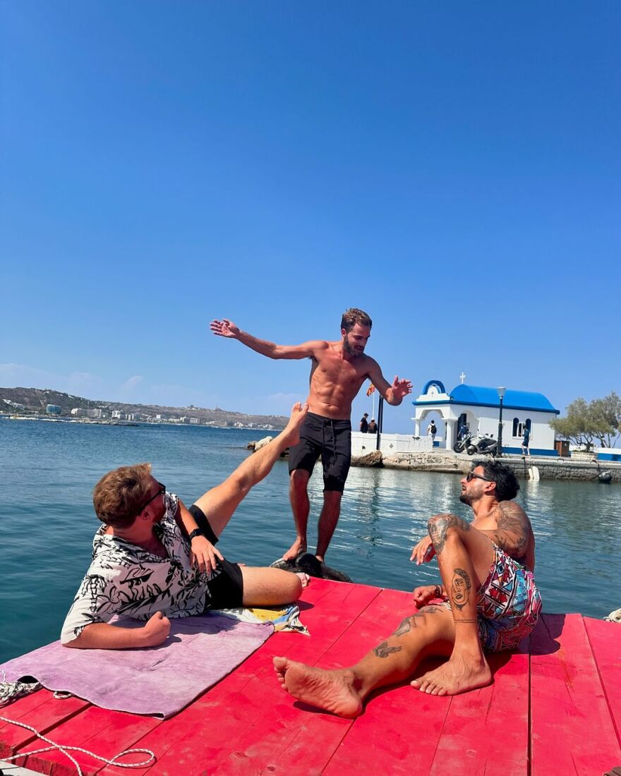 Survivor: Παίκτες του ριάλιτι κάνουν διακοπές στη Ρόδο - Η ανάρτηση του Τζέιμς Καφετζή