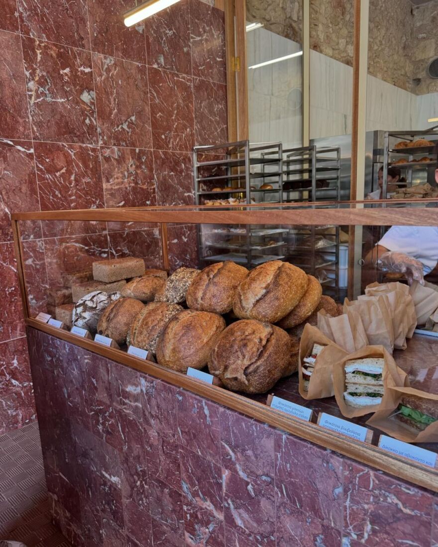 Ευγενία Νιάρχου: Κρήτη έχεις την καρδιά μου, γράφει ενώ κάνει διακοπές στο νησί - Δείτε φωτογραφίες