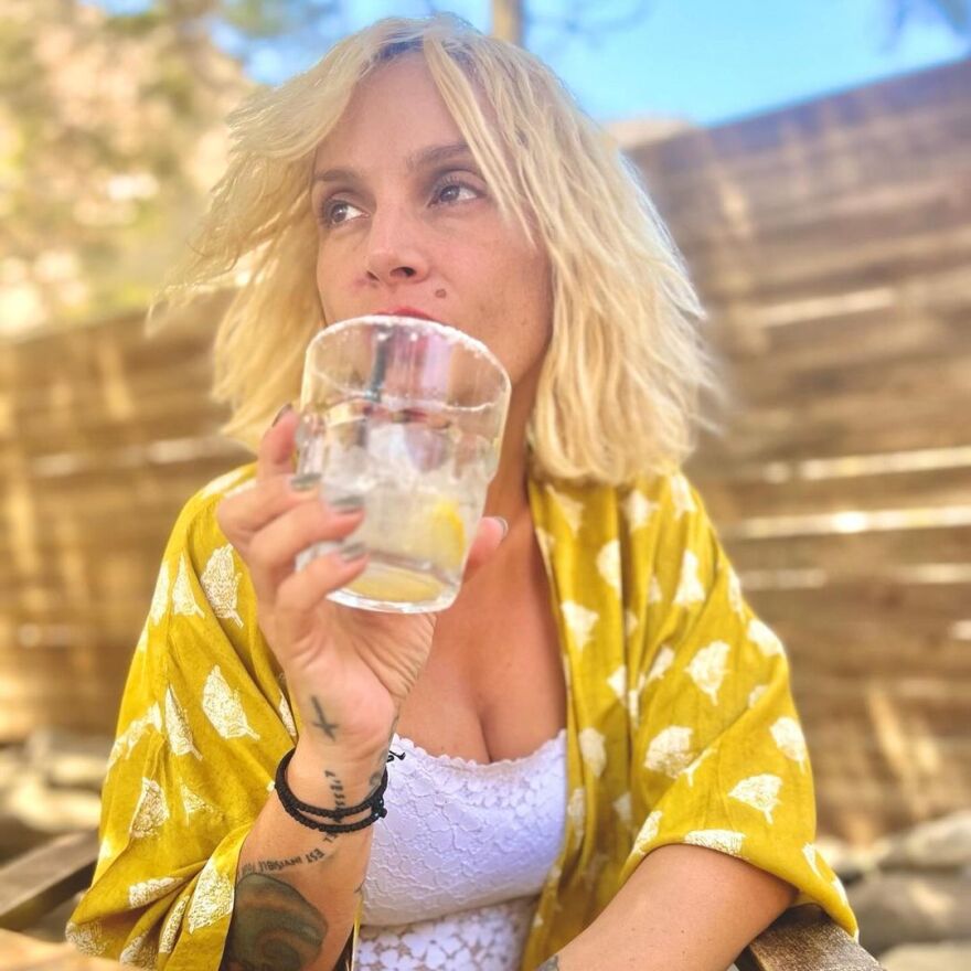 Ελεωνόρα Ζουγανέλη: Κάνει διακοπές στην Αστυπάλαια - Τα τελευταία χρόνια έχω βρει τον τόπο μου, λέει