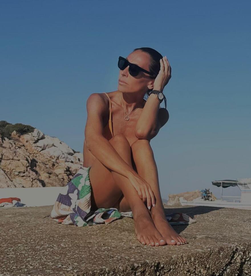 Ρώμη: Λήστεψαν την Ελληνίδα χήρα του Κρις Κορνέλ και της άρπαξαν Rolex 60.000 ευρώ 