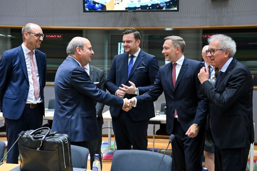 ECOFIN: Η Ελλάδα φτάνει στο 50% της απορρόφησης από το Ταμείο Ανάκαμψης