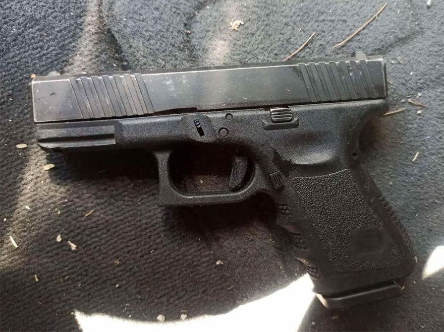 Βίντεο ντοκουμέντα από την δράση της συμμορίας που μετείχαν οπαδοί - Έβαζαν φωτιά και έσπαγαν καταστήματα για εκβιασμούς