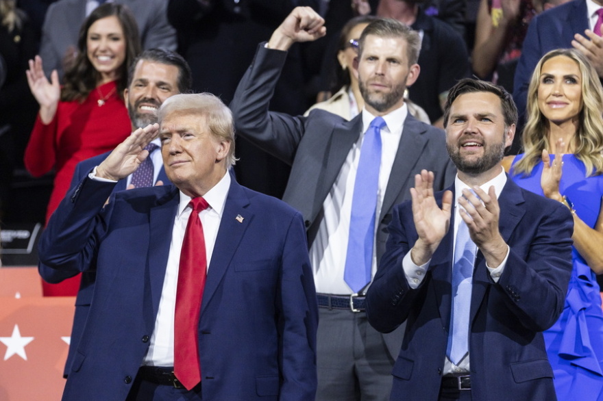 Τζέι Ντι Βανς: Ποιος είναι ο 39χρονος γερουσιαστής του Οχάιο που επέλεξε ο Τραμπ για υποψήφιο αντιπρόεδρο