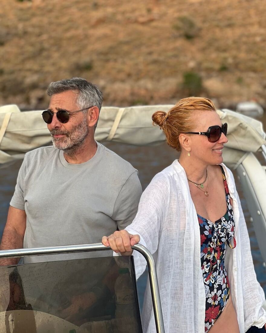 Σμαράγδα Καρύδη - Θοδωρής Αθερίδης: Κάνουν βόλτα με το σκάφος στις διακοπές τους - Δείτε φωτογραφίες